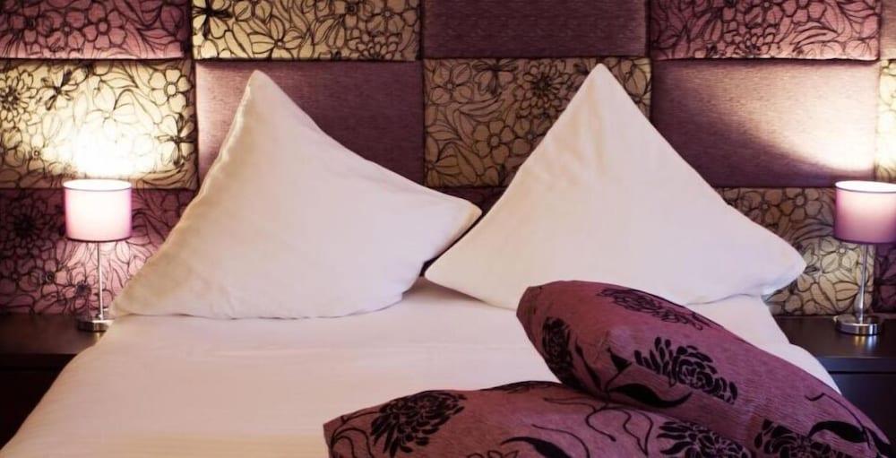 Hotel Perla Тимишоара Экстерьер фото