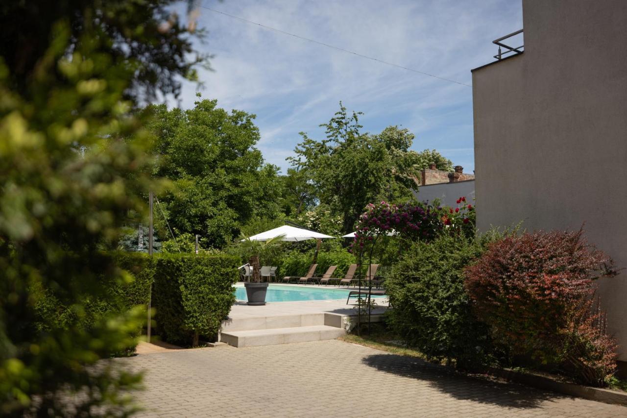 Hotel Perla Тимишоара Экстерьер фото