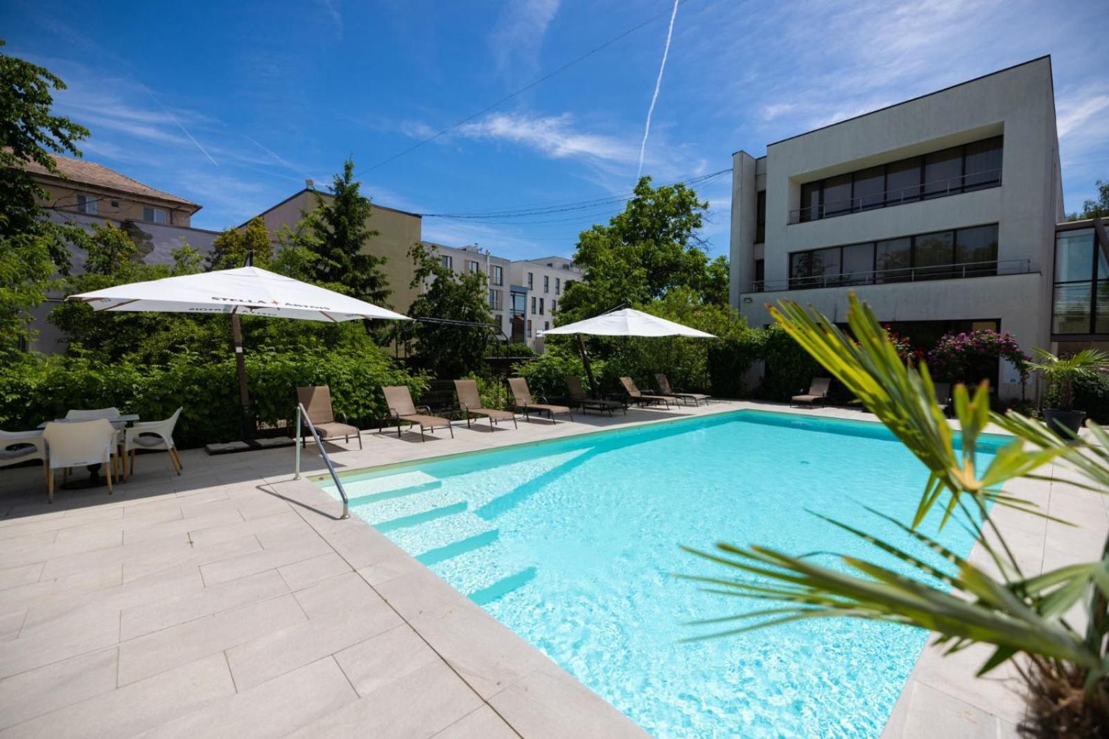 Hotel Perla Тимишоара Экстерьер фото