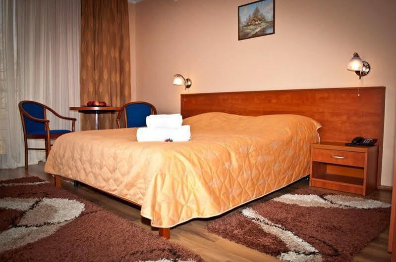 Hotel Perla Тимишоара Экстерьер фото